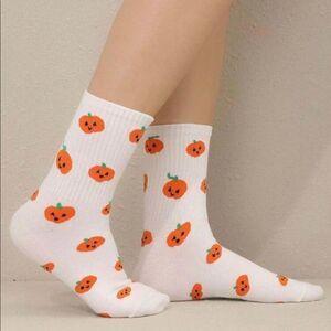 Pumpkin patterned socks